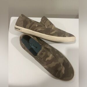 SeaVees Baja Slipon Saltwash Herringbone Twill Shoes Size 8.5 but fits like an 8